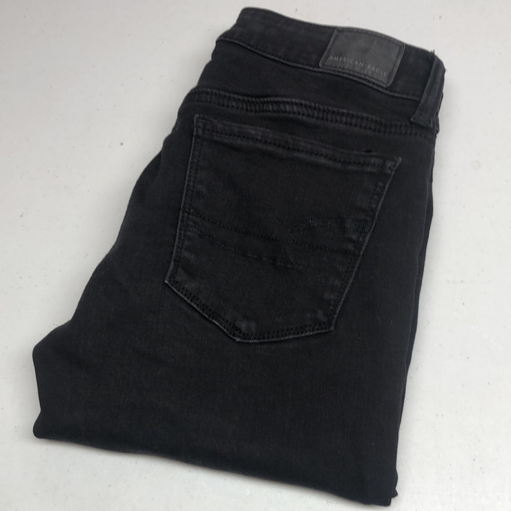 LIKE NEW AMERICAN EAGLE BLACK SKINNY JEANS 2/26x26 🦅